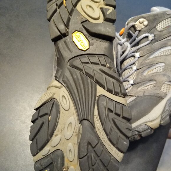 Ladies Merrel Moab Hiking Boot - Picture 2 of 3